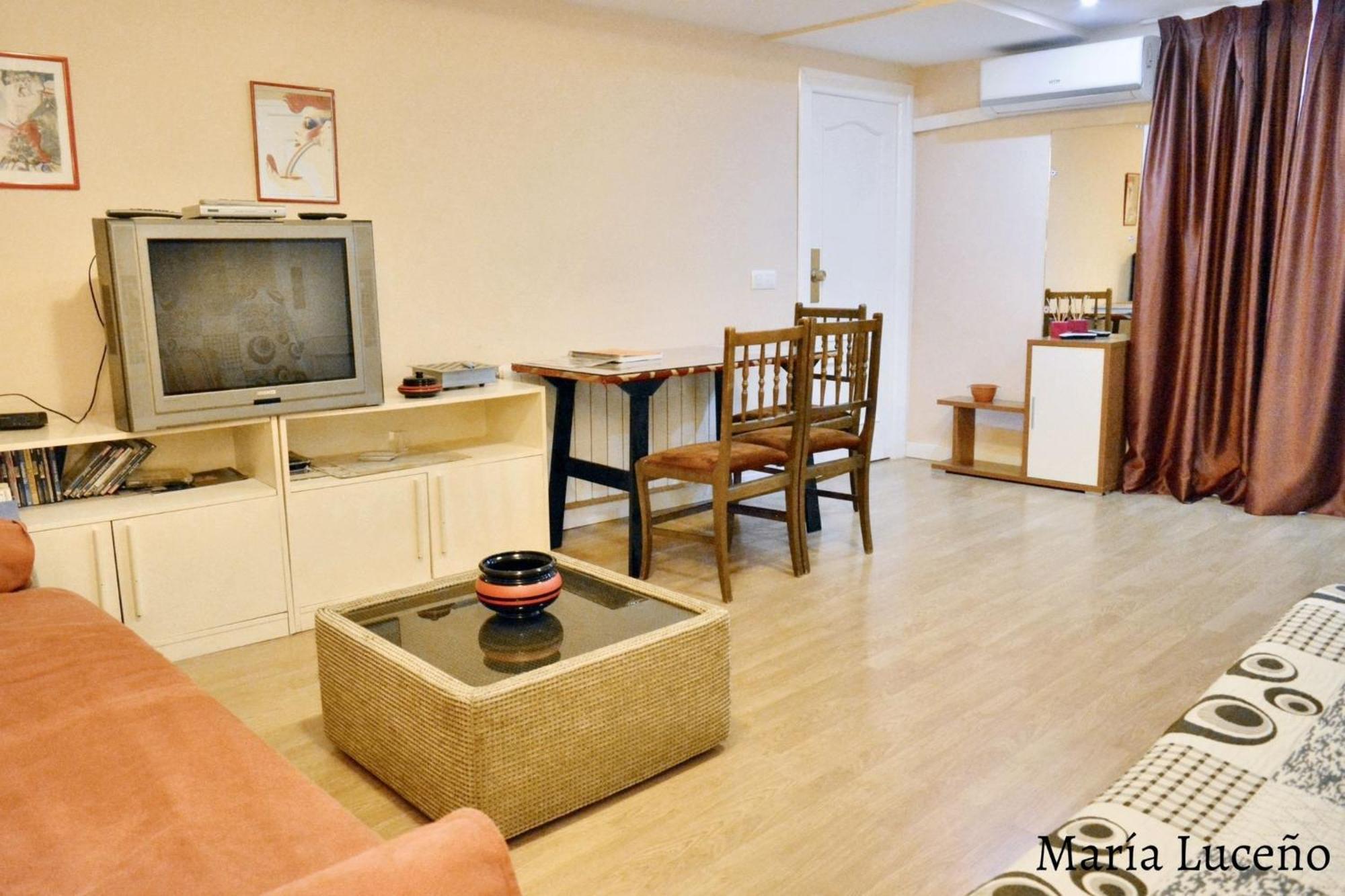 Comfortable Apartment In Caceres 55 M² Welcoming Terrace Exterior photo